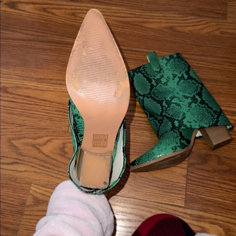 Boots & Purse Bundle - Picture 3 of 4